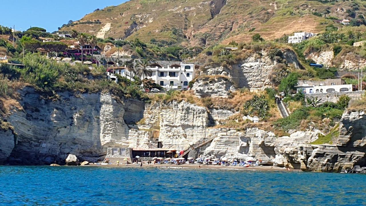 Bina Sea